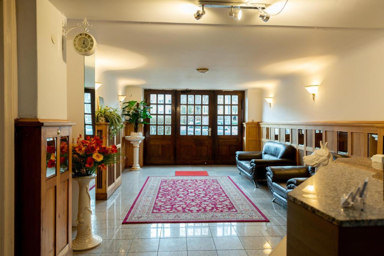 Hotel Pension Dahlem برلين المظهر الخارجي الصورة